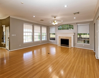 2435 Thorndon Park Court - Photo Thumbnail 25