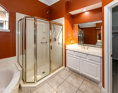 2435 Thorndon Park Court - Photo Thumbnail 24