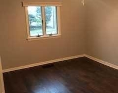 14 Baywood - Photo Thumbnail 9