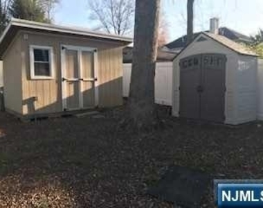 14 Baywood - Photo Thumbnail 16