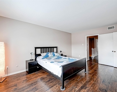2232 S Piney Point Road - Photo Thumbnail 24