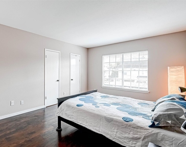 2232 S Piney Point Road - Photo Thumbnail 23