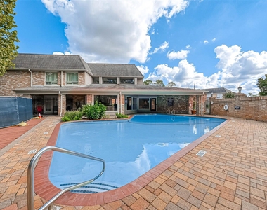 2232 S Piney Point Road - Photo Thumbnail 29