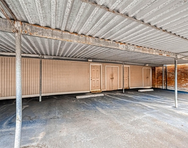 2232 S Piney Point Road - Photo Thumbnail 28