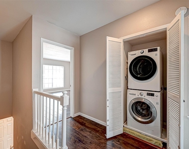 2232 S Piney Point Road - Photo Thumbnail 16