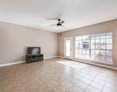 2232 S Piney Point Road - Photo Thumbnail 7