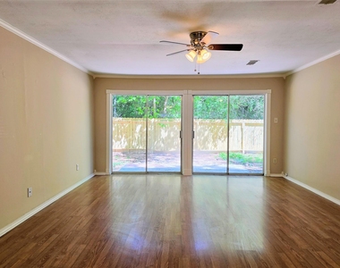 2602 N Red Cedar Circle - Photo Thumbnail 5