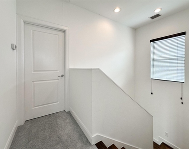 2 Hermann Park Court - Photo Thumbnail 30