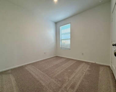 15349 Dapple Bluff Lane - Photo Thumbnail 14