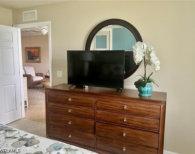 9509 Avellino Way - Photo Thumbnail 27