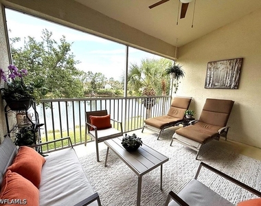 10135 Colonial Country Club Boulevard - Photo Thumbnail 19