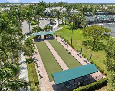 10135 Colonial Country Club Boulevard - Photo Thumbnail 39