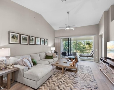 10135 Colonial Country Club Boulevard - Photo Thumbnail 18