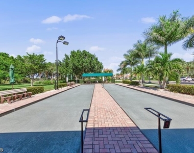 10135 Colonial Country Club Boulevard - Photo Thumbnail 29