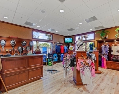 10135 Colonial Country Club Boulevard - Photo Thumbnail 31