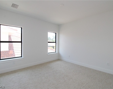 7968 Cordoba Place - Photo Thumbnail 30