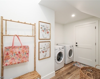 7968 Cordoba Place - Photo Thumbnail 16
