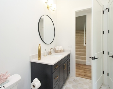 7968 Cordoba Place - Photo Thumbnail 18