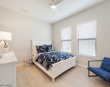837 99th Avenue N - Photo Thumbnail 17