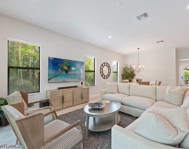 837 99th Avenue N - Photo Thumbnail 7
