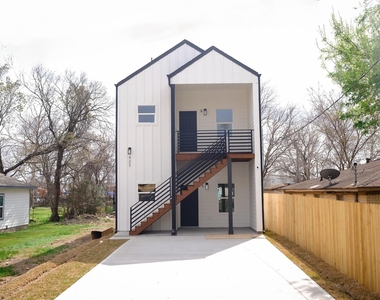 422 New Hampshire Street - Photo Thumbnail 1