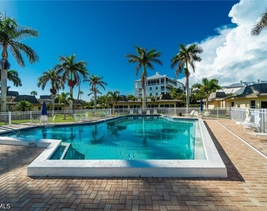 1215 Edington Place - Photo Thumbnail 21