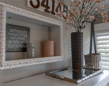1215 Edington Place - Photo Thumbnail 17