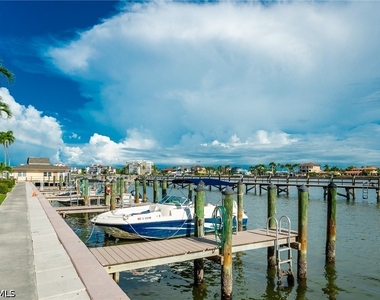 1215 Edington Place - Photo Thumbnail 24
