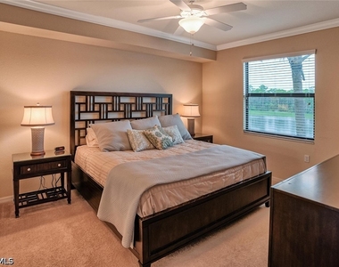 9727 Acqua Court - Photo Thumbnail 8