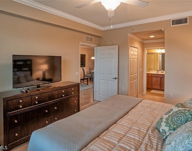 9727 Acqua Court - Photo Thumbnail 9