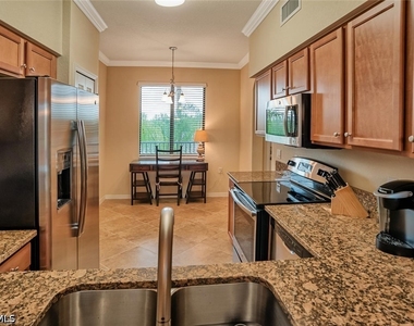 9727 Acqua Court - Photo Thumbnail 5