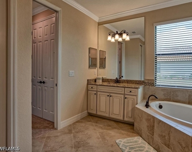2850 Aviamar Circle - Photo Thumbnail 14