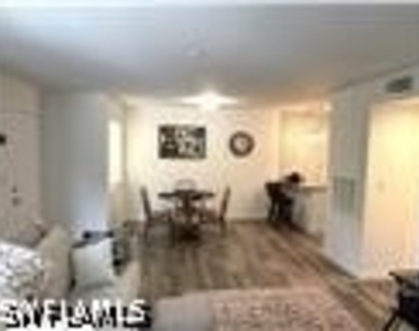 3120 Seasons Way - Photo Thumbnail 5