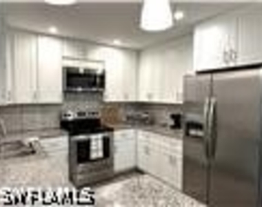 3120 Seasons Way - Photo Thumbnail 6