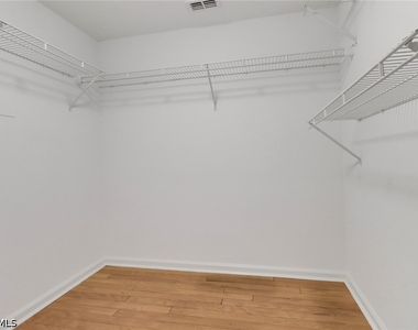 4556 Andover Way - Photo Thumbnail 16