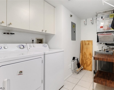 4556 Andover Way - Photo Thumbnail 25