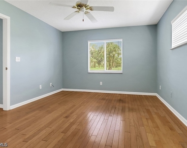 4556 Andover Way - Photo Thumbnail 14
