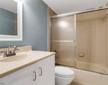 4556 Andover Way - Photo Thumbnail 17