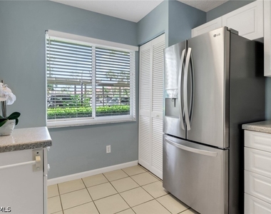 4556 Andover Way - Photo Thumbnail 8