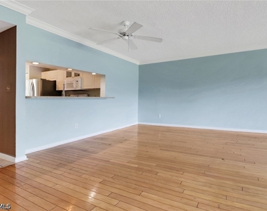 4556 Andover Way - Photo Thumbnail 11