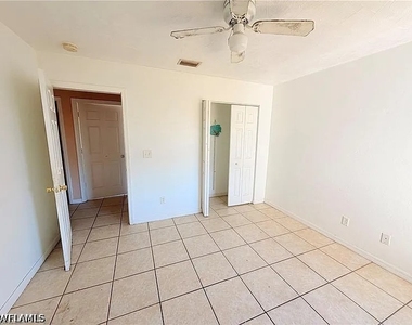 419 Ne 16th Place - Photo Thumbnail 11