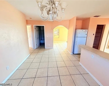 419 Ne 16th Place - Photo Thumbnail 9