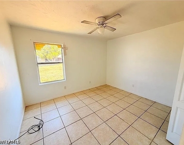 419 Ne 16th Place - Photo Thumbnail 15
