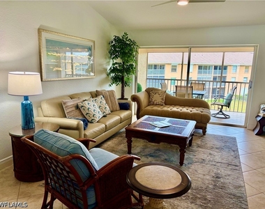 9640 Victoria Lane - Photo Thumbnail 14