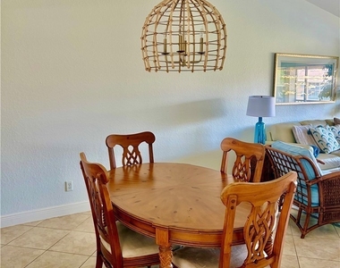 9640 Victoria Lane - Photo Thumbnail 17