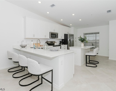 5478 Double Eagle Circle - Photo Thumbnail 5
