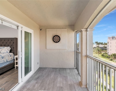 1020 Swallow Avenue - Photo Thumbnail 30