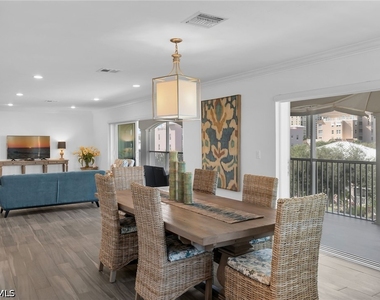 1020 Swallow Avenue - Photo Thumbnail 4
