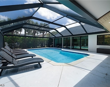 2307 Queens Way - Photo Thumbnail 21