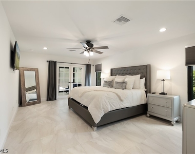 2307 Queens Way - Photo Thumbnail 11